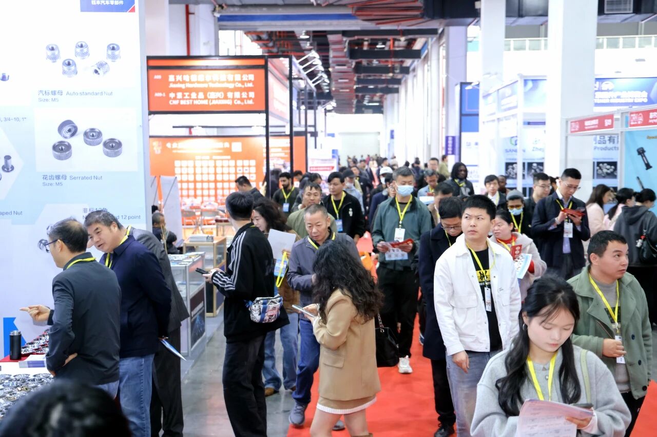 Unikanie pułapek przy zakupie elementów złącznych! AOKE uczy, jak dokładnie określić, czego potrzebujesz