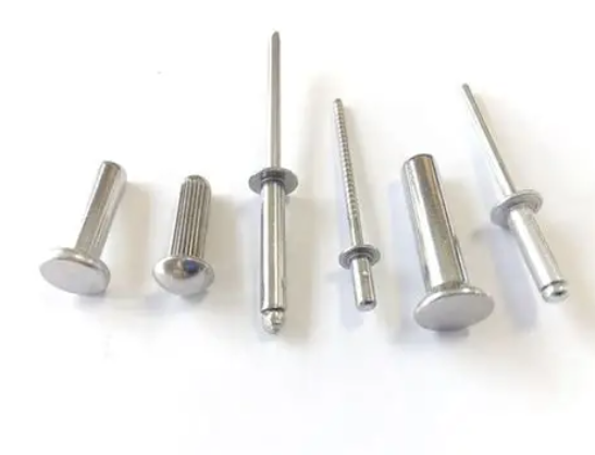 Jak wybrać odpowiednie nity